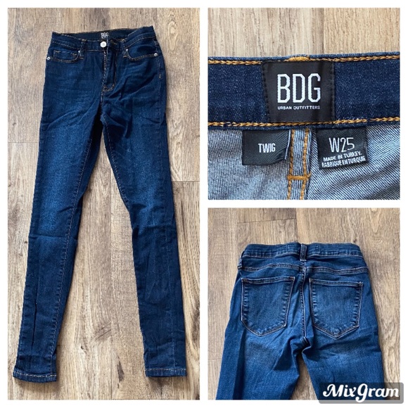 BDG dark wash Jeans - Picture 1 of 1
